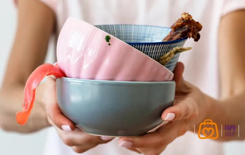 اشتباه ۵ — نادیده گرفتن وزن و ارگونومی ظروف