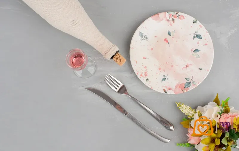 ۲. تعداد پارچه و اقلام موجود در سرویس